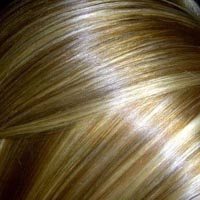 Желтизна волос: причины появления и как избавиться